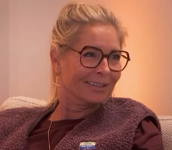 Mariska Bauer veroorzaakt opschudding met onthulling over het slaapkamerleven: “Frans Bauer laat me elke nacht versteld staan”