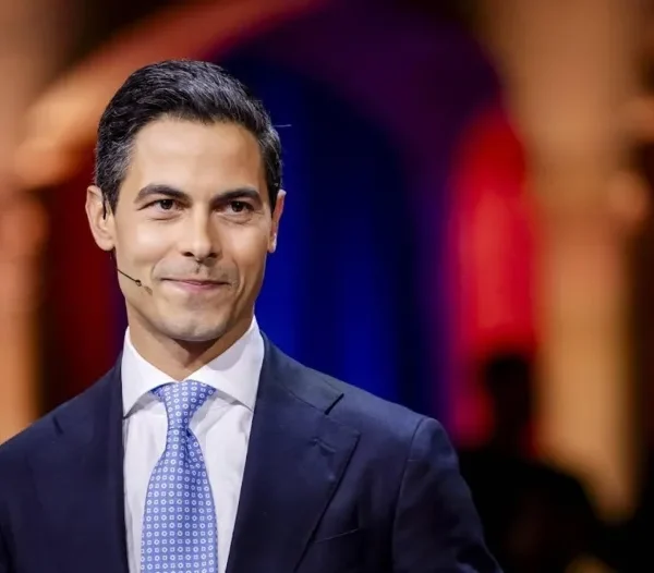 De familie van Rob Jetten choqueert wanneer zij onthullen dat zij hem hebben &ldquo;verstoten&rdquo; nadat hij premier van Nederland werd